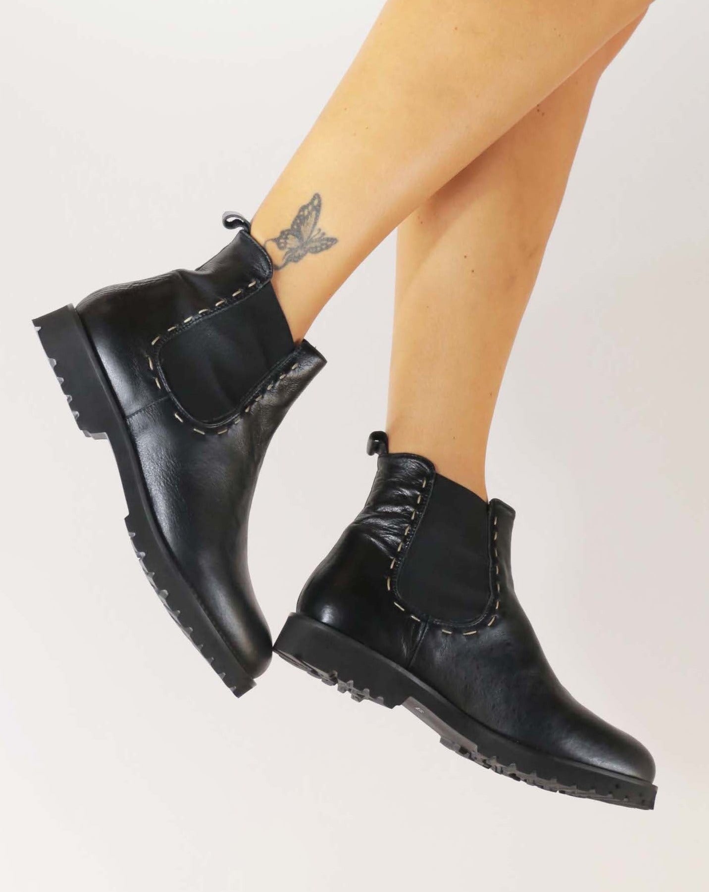 Stivaletti Chelsea neri donna numeri grandi – Coraggio Shoes