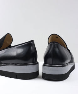 Agatha black
