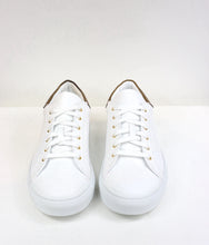 Carica l&#39;immagine nel visualizzatore di Gallery, Sneakers Irene dettagli laminati bronzo
