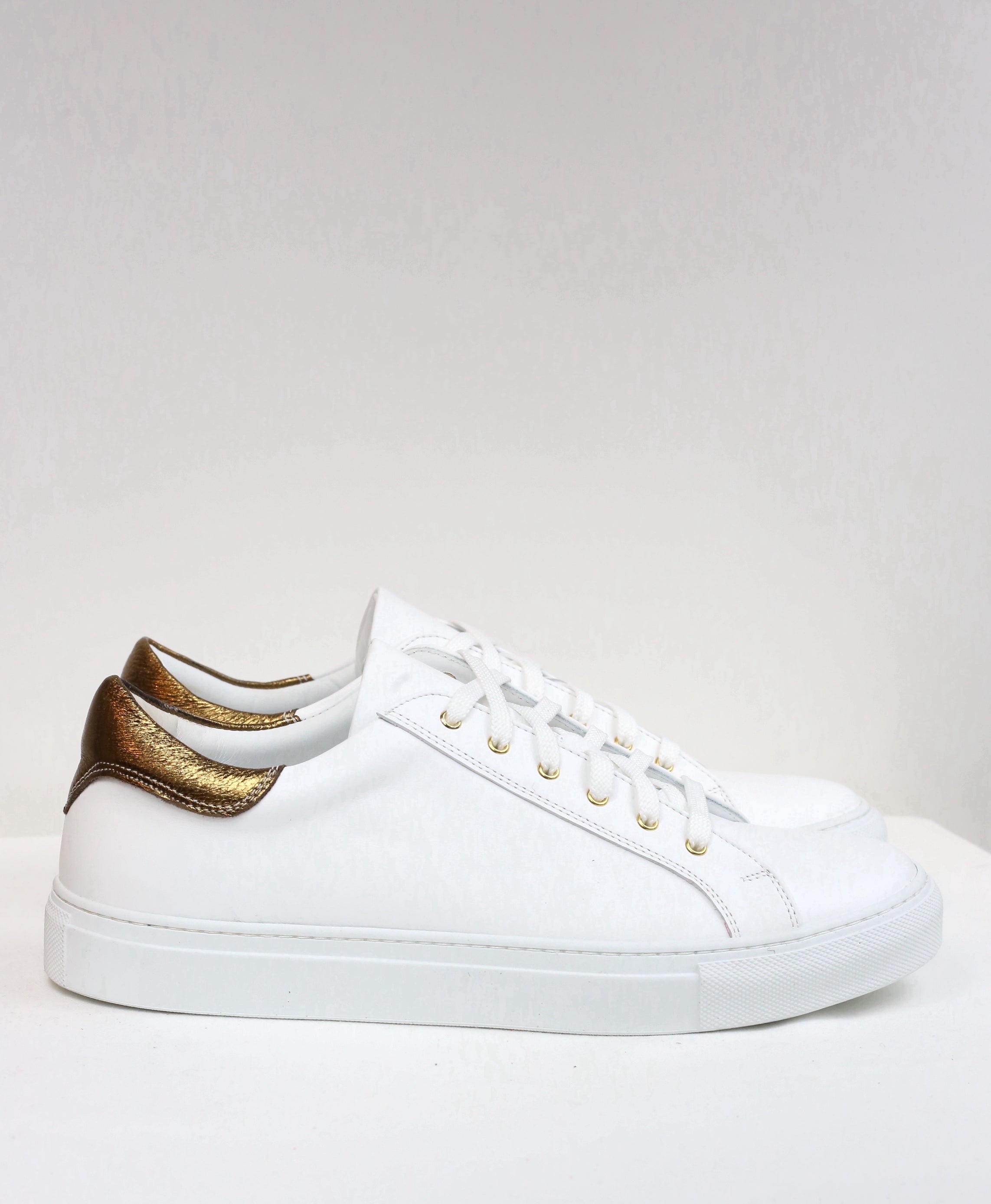 Sneakers Irene dettagli laminati bronzo
