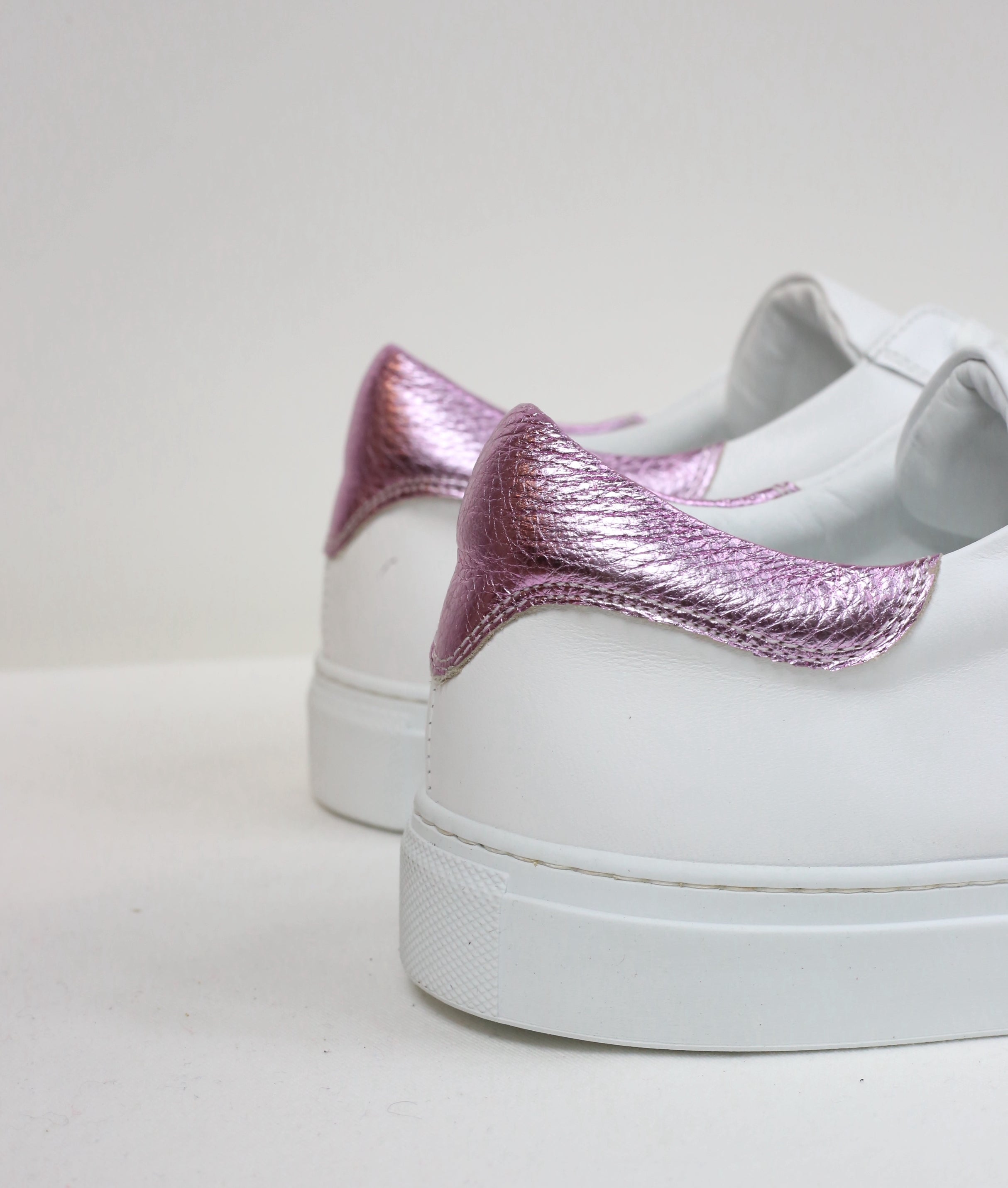 Sneakers Irene dettagli rosa - in riassortimento