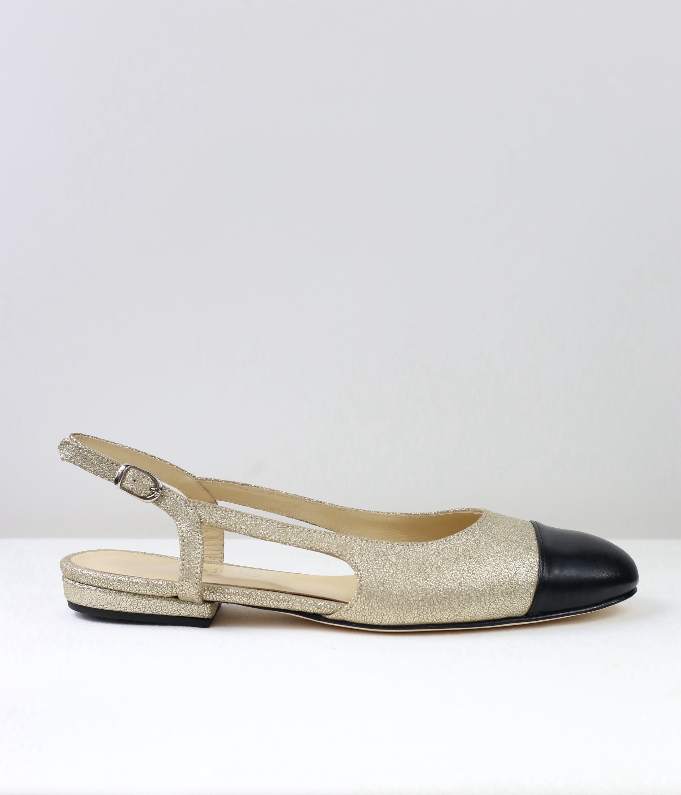 Pre-ordine Chanellina Chantal platino punta nera