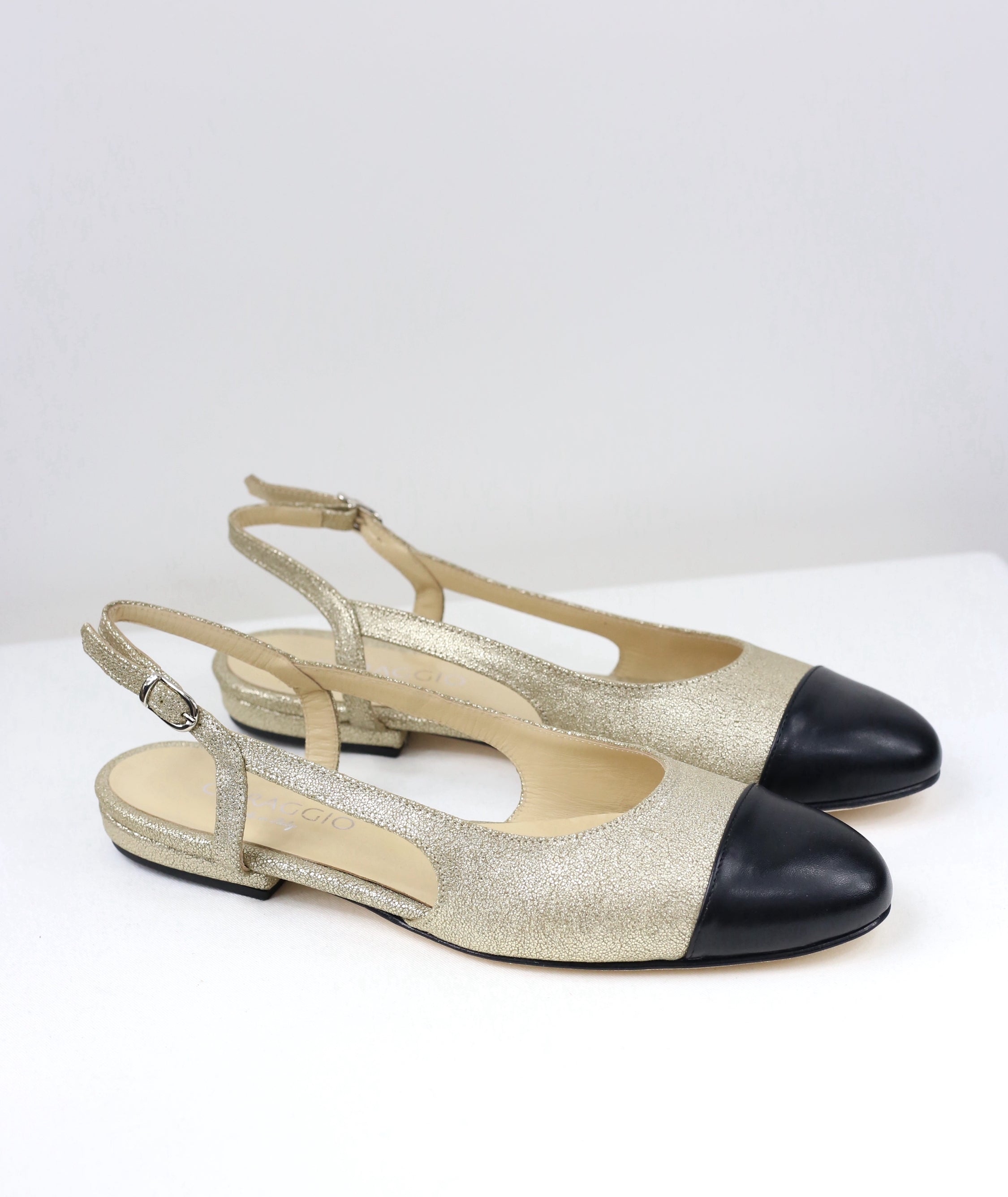 Pre-ordine Chanellina Chantal platino punta nera