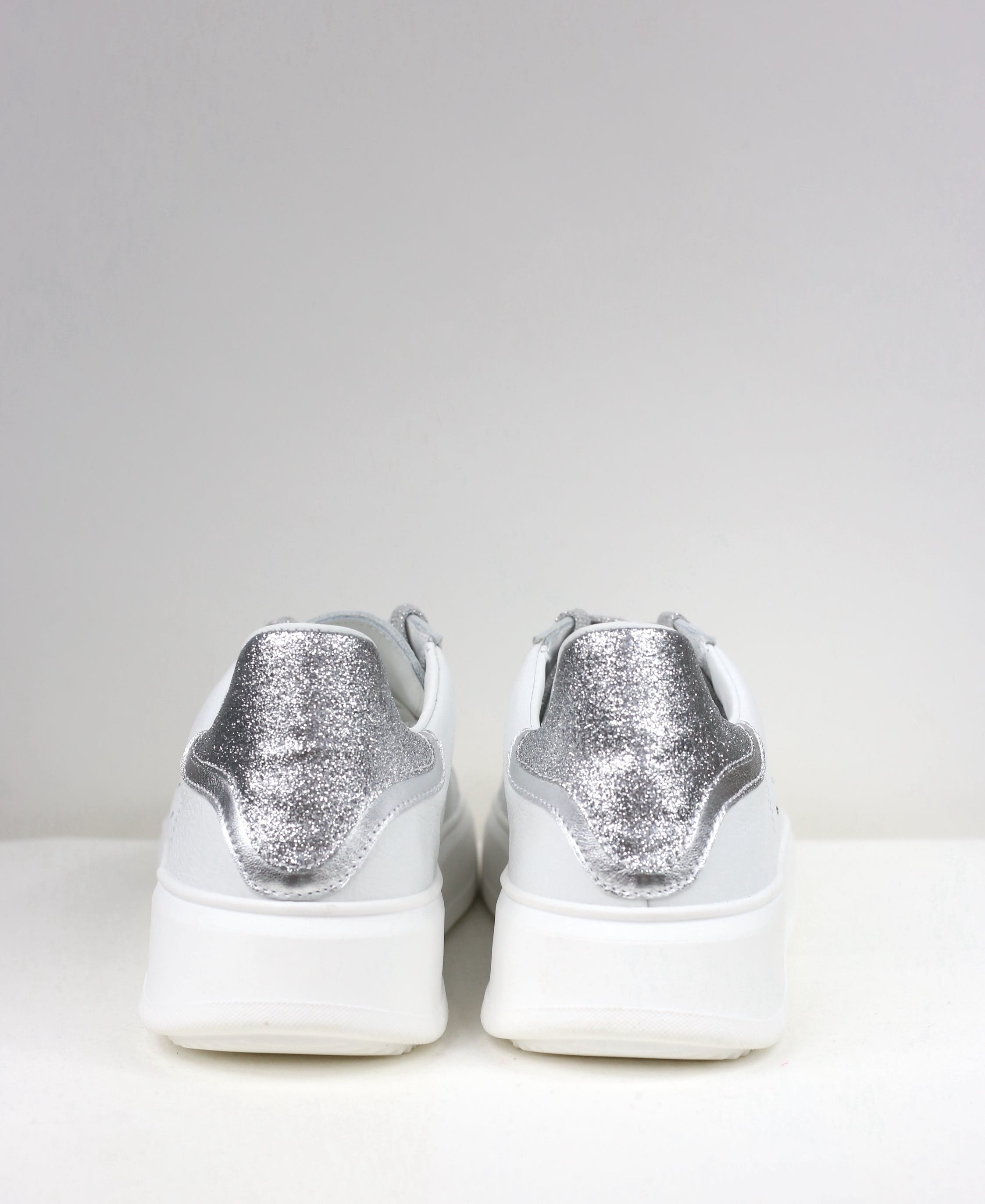 Sneakers Luce argento / pre-ordine