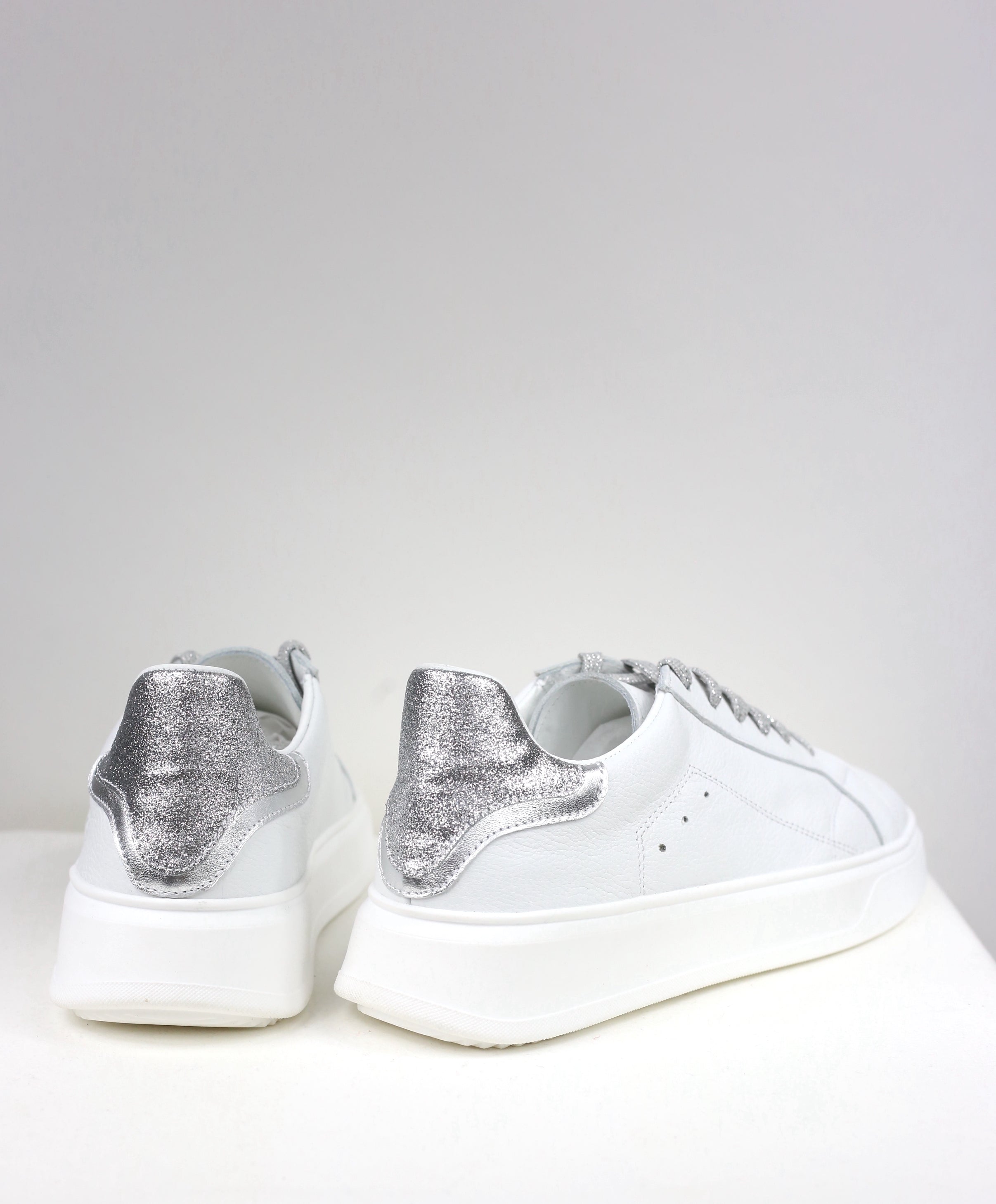 Sneakers Luce argento / pre-ordine