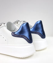 Sneakers Luce blu / pre-ordine