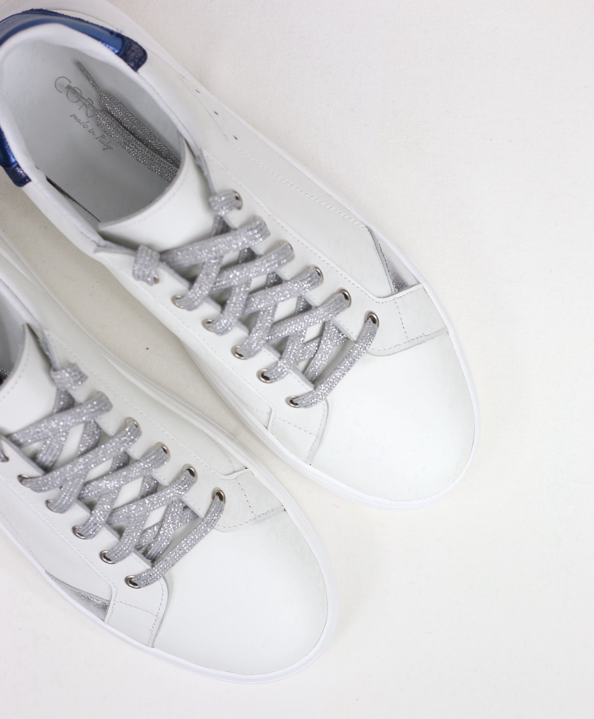 Sneakers Luce blu / pre-ordine