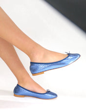 Ballerina Margherita blu oceano