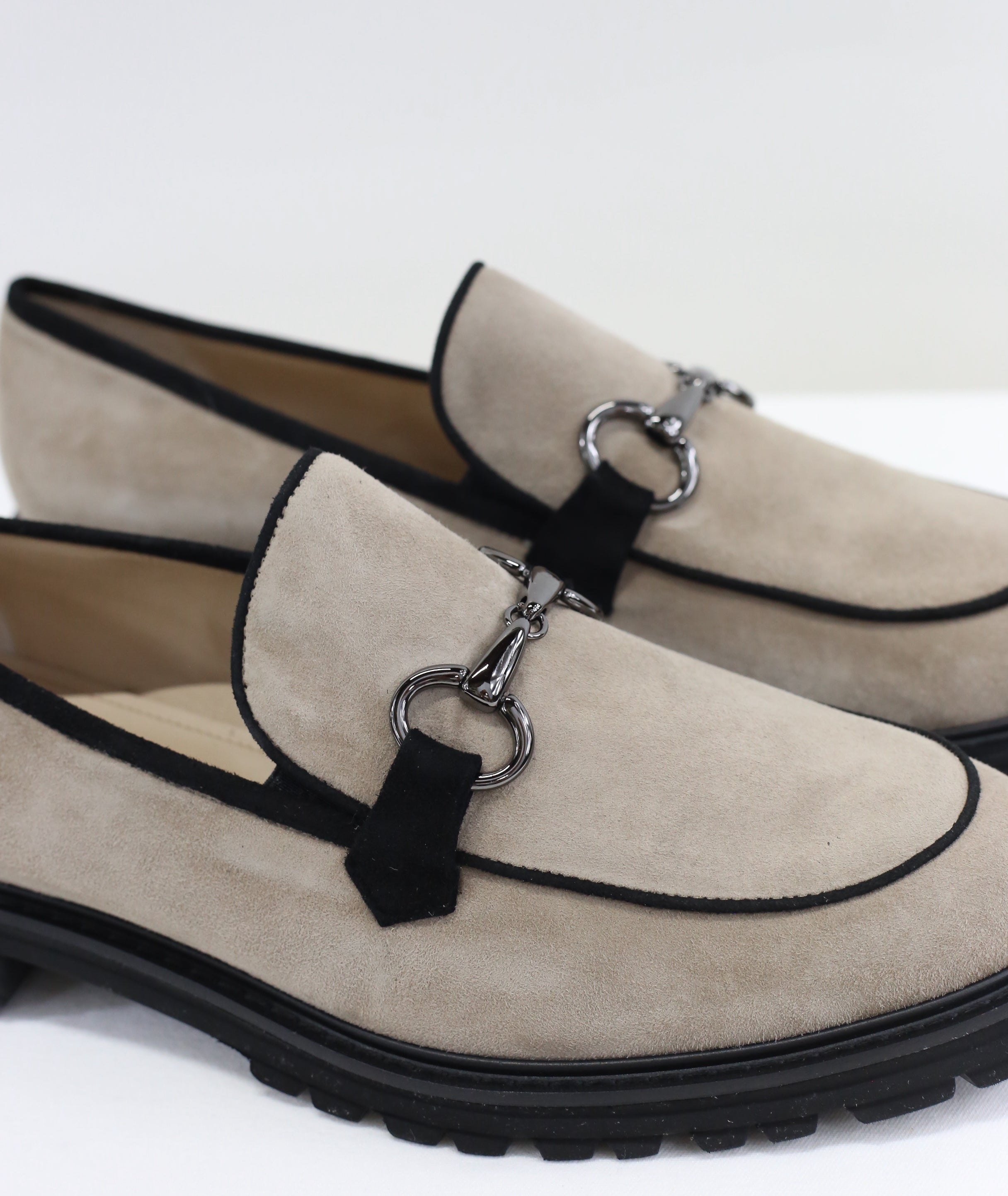 Artura taupe
