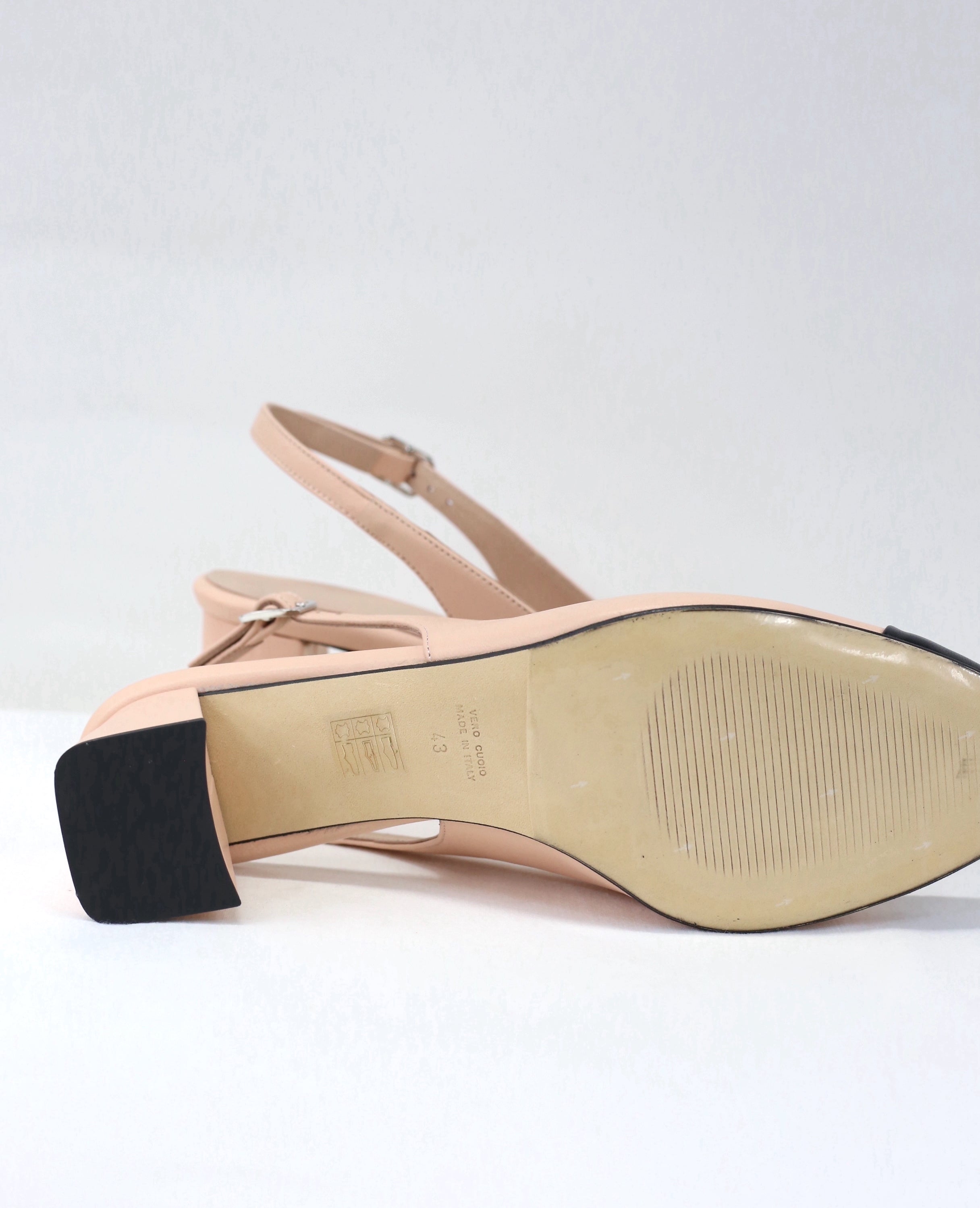 Chanellina cosmo nude