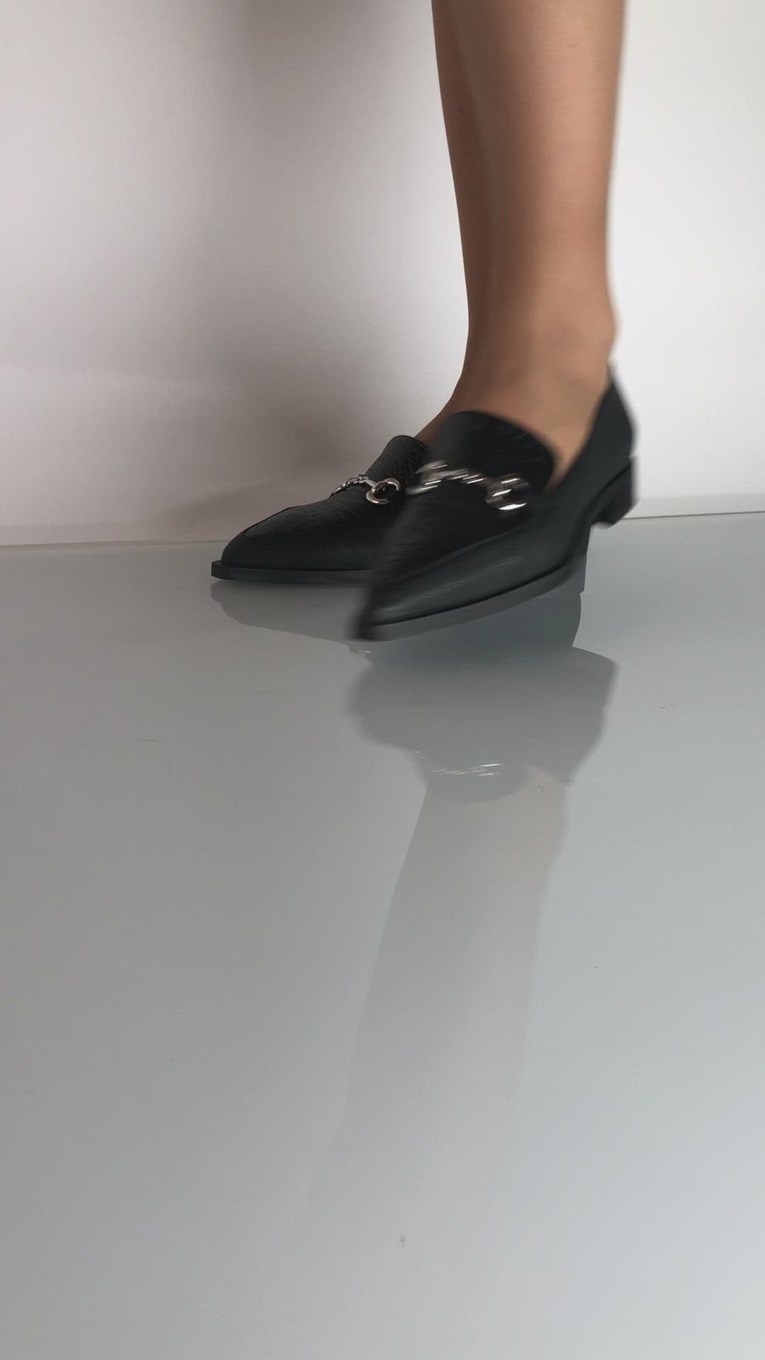 Mocassino Diandra in pelle nera - ultimo 44