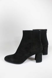 Chris in camoscio nero