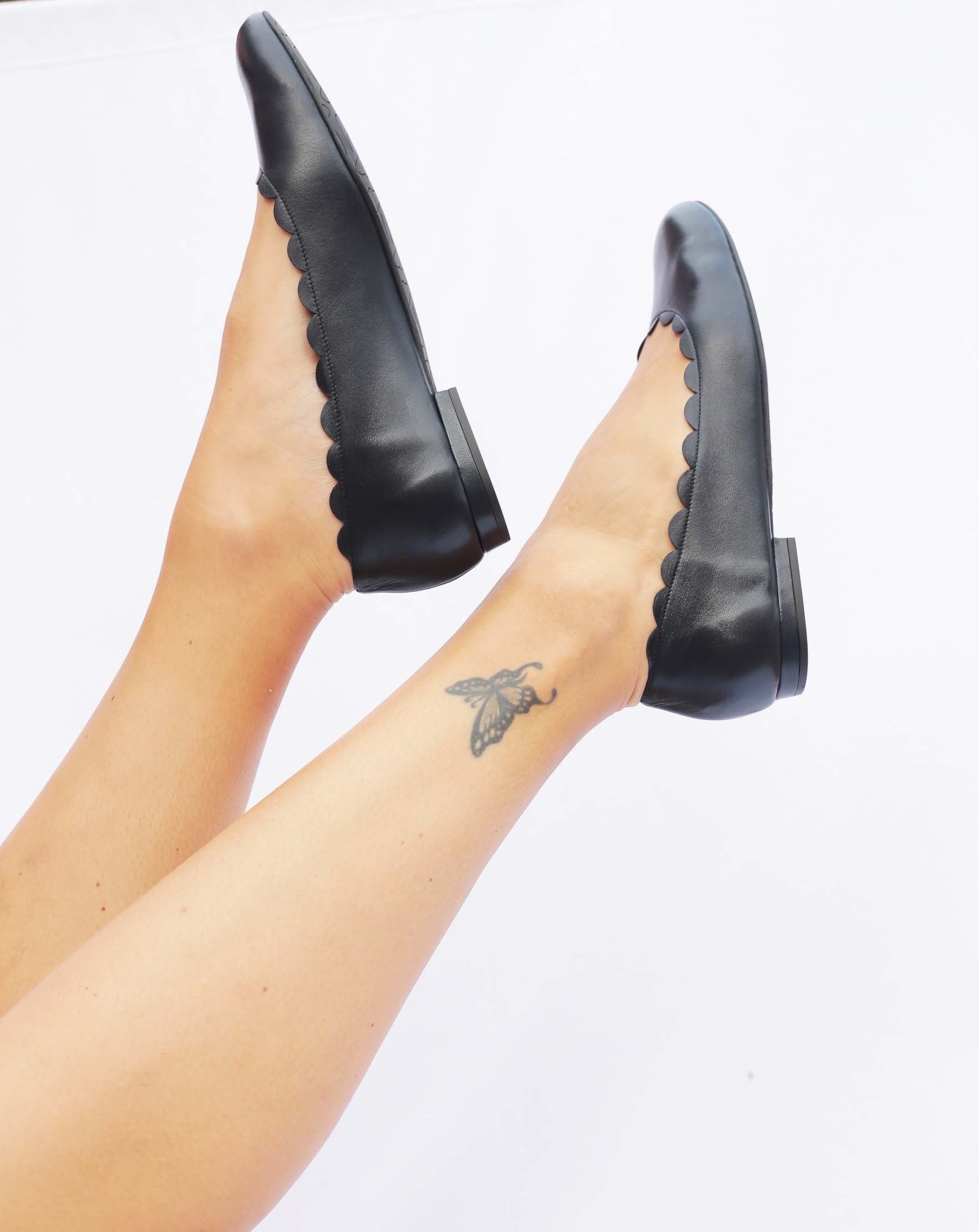 Ballerina blu con ondine