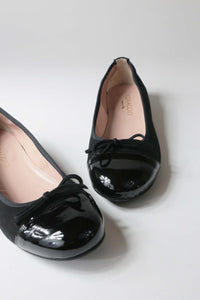 Ballerina nera con punta in vernice - ultimo 42