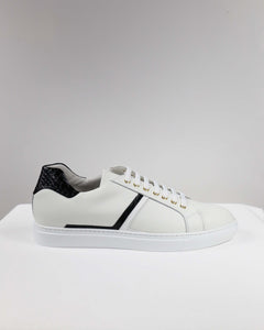 Sneakers in pelle bianche con dettagli - ultimo 44