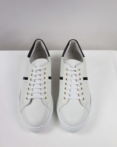 Sneakers in pelle bianche con dettagli - ultimo 44