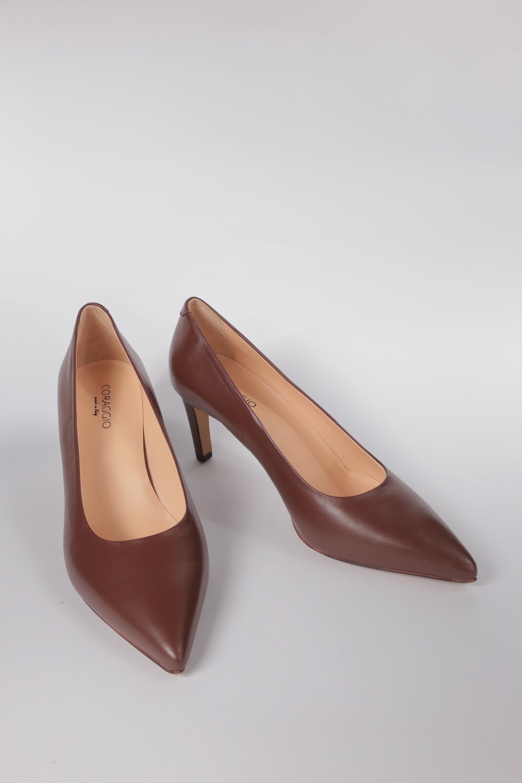 Décolleté Lorena in pelle color noce