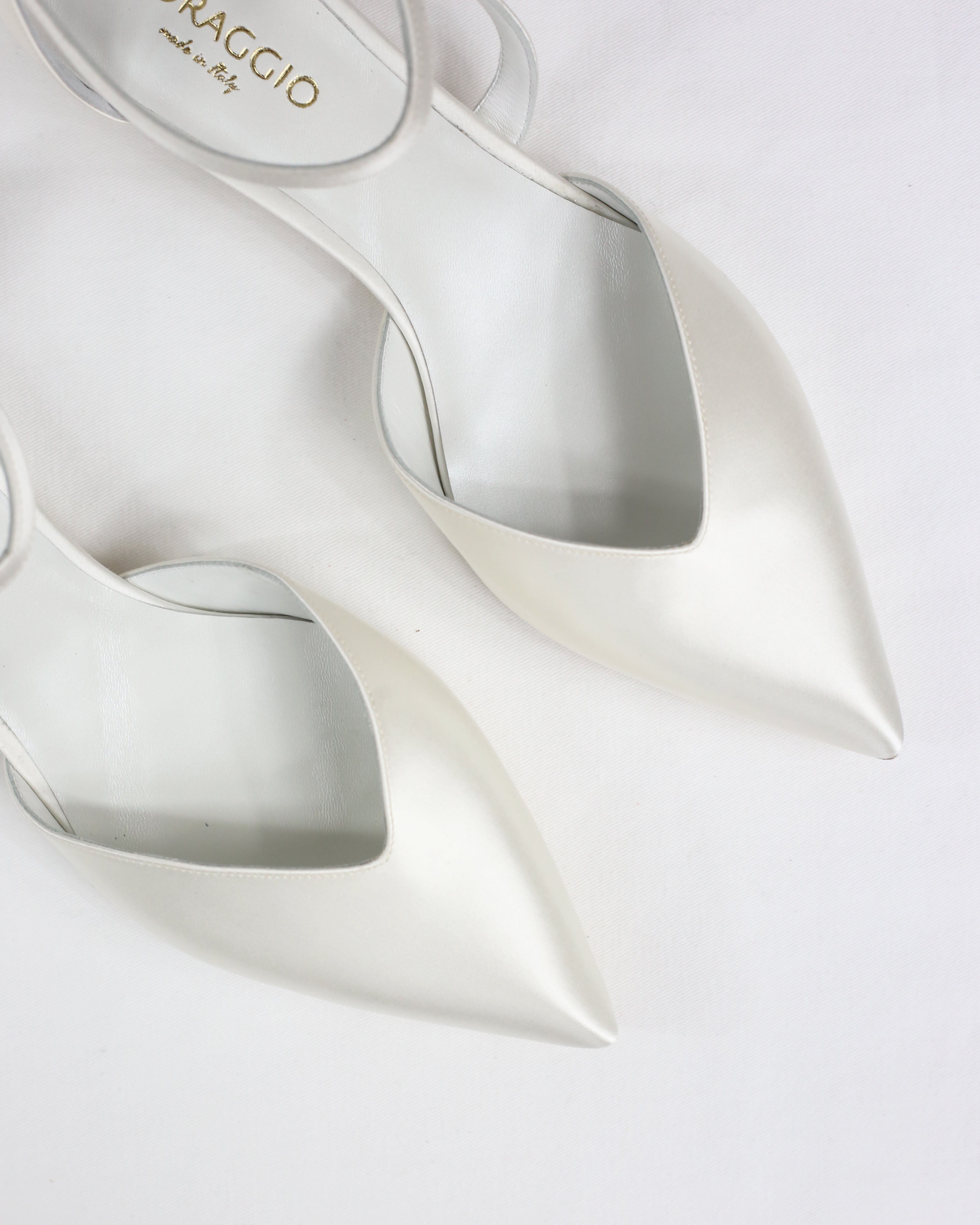 Pre-ordine Ingrid sposa raso bianco
