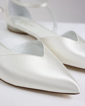 Pre-ordine Ingrid sposa raso bianco