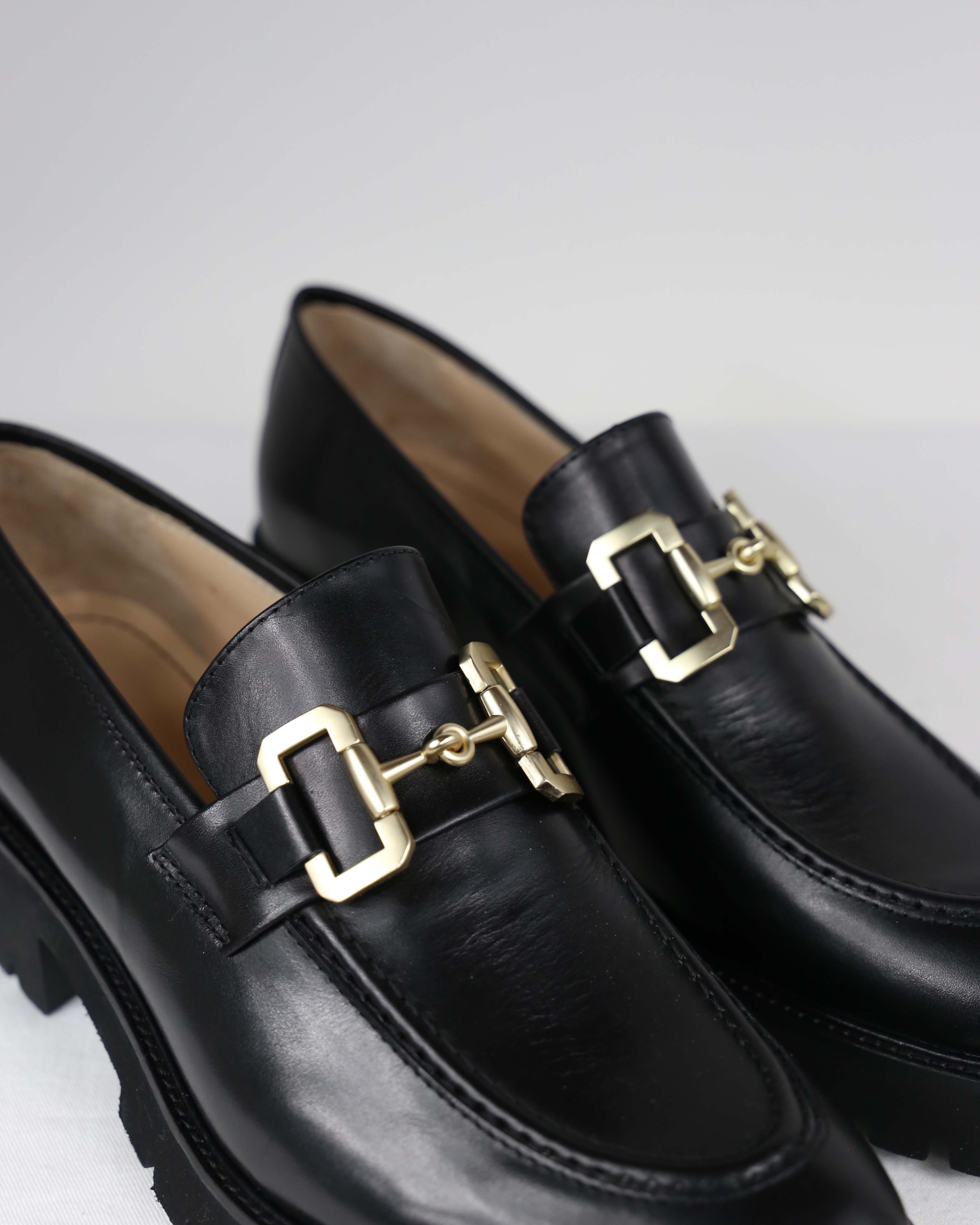 Noemi black fibbia squadrata - ultimo 44