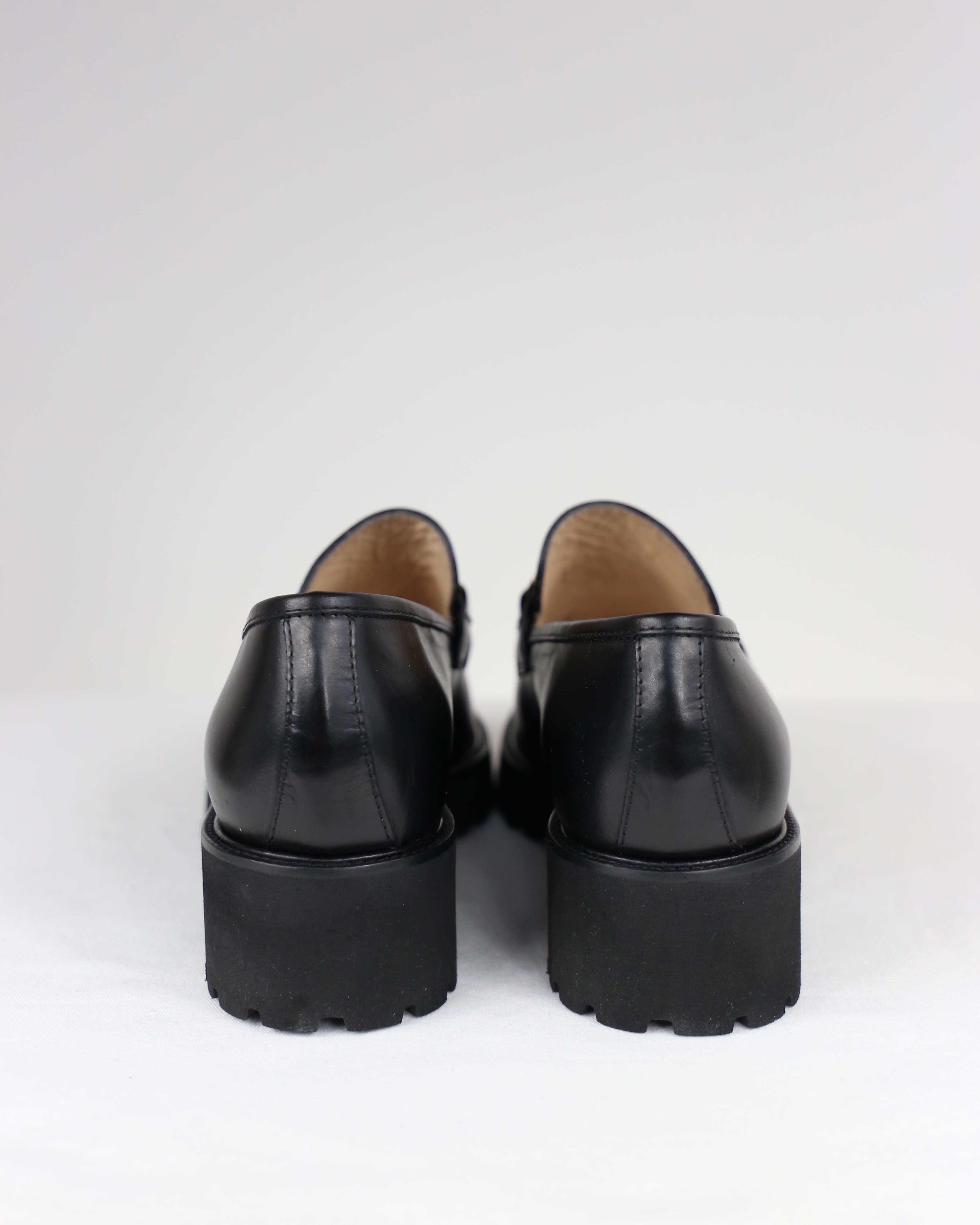 Noemi black con fibbia stondata