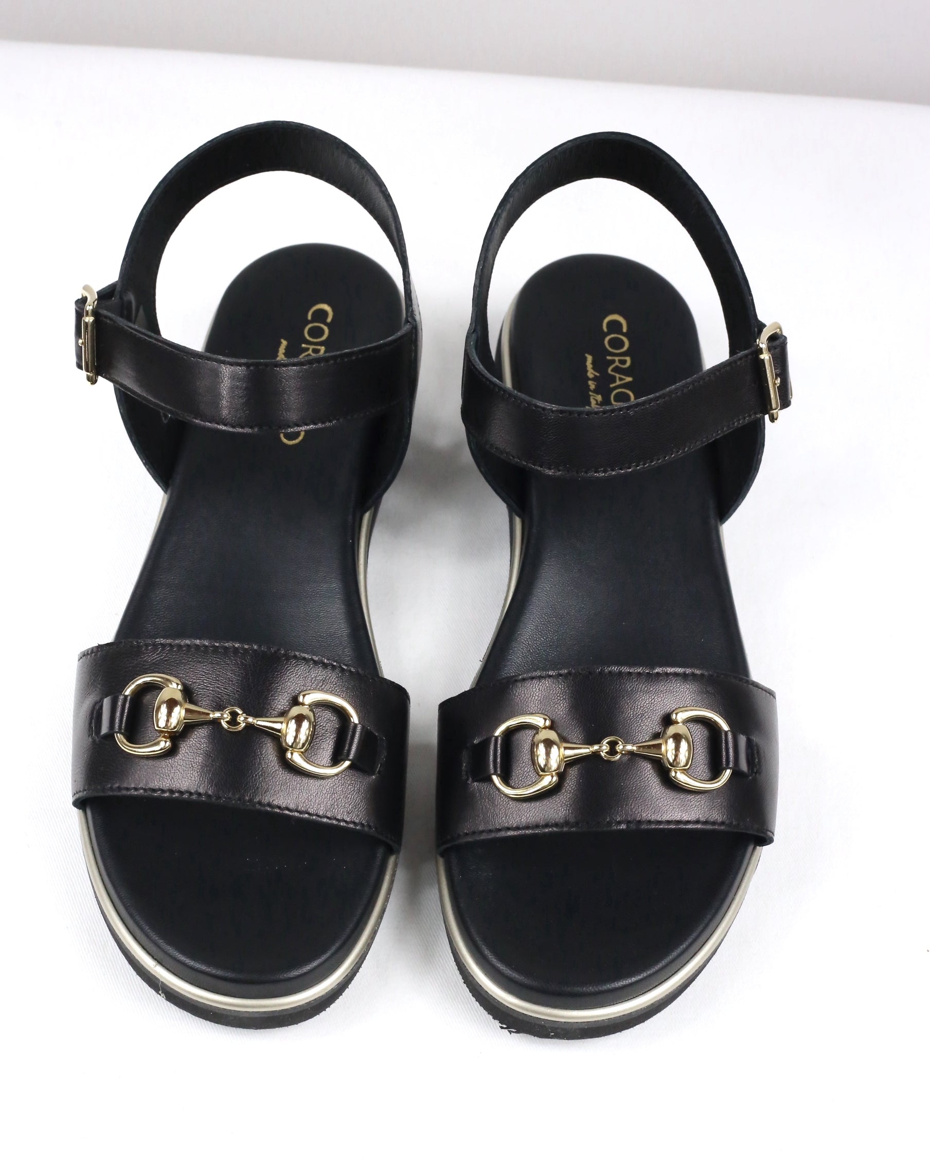 Sandalo Mia nero con accessorio