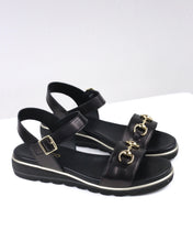 Sandalo Mia nero con accessorio