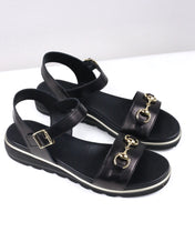 Sandalo Mia nero con accessorio
