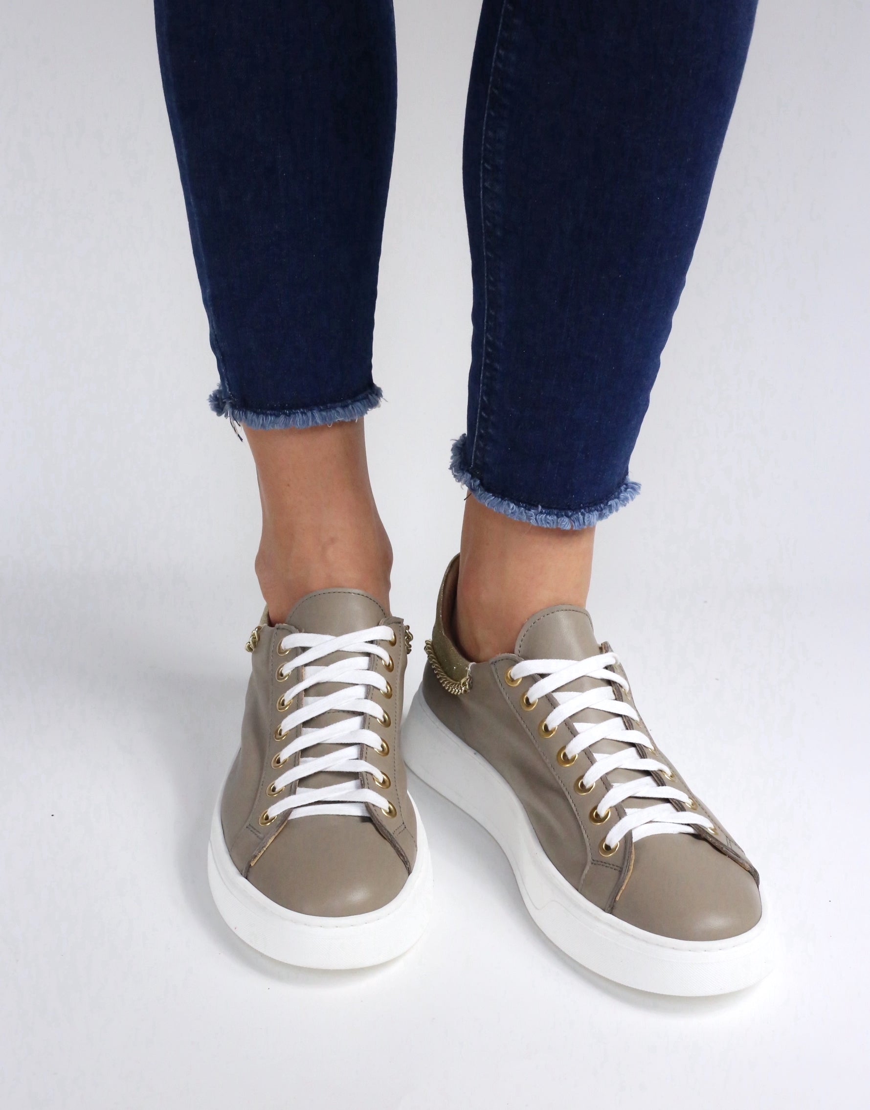 Sneakers Stefania cappuccino - ultimo 45