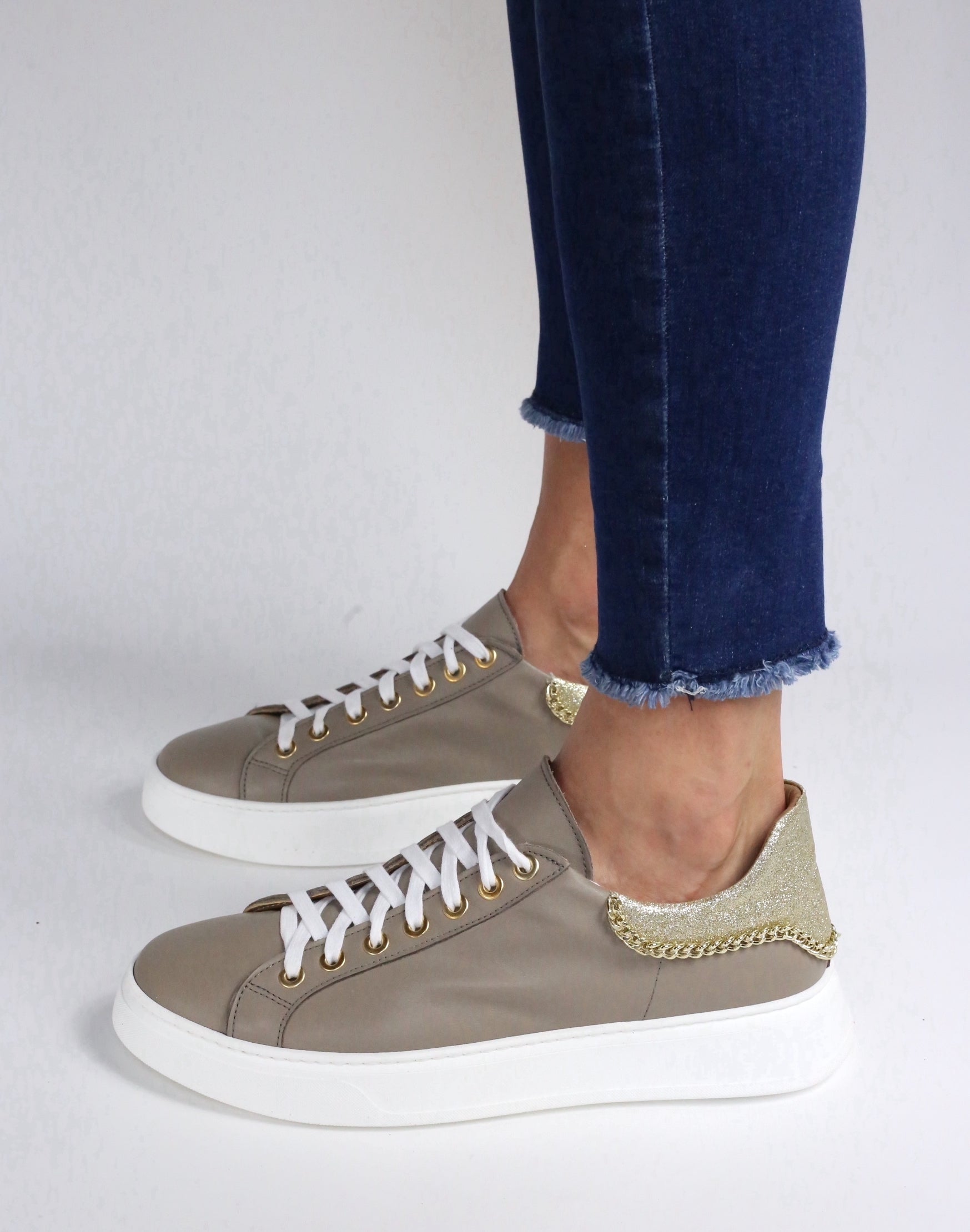 Sneakers Stefania cappuccino - ultimo 45