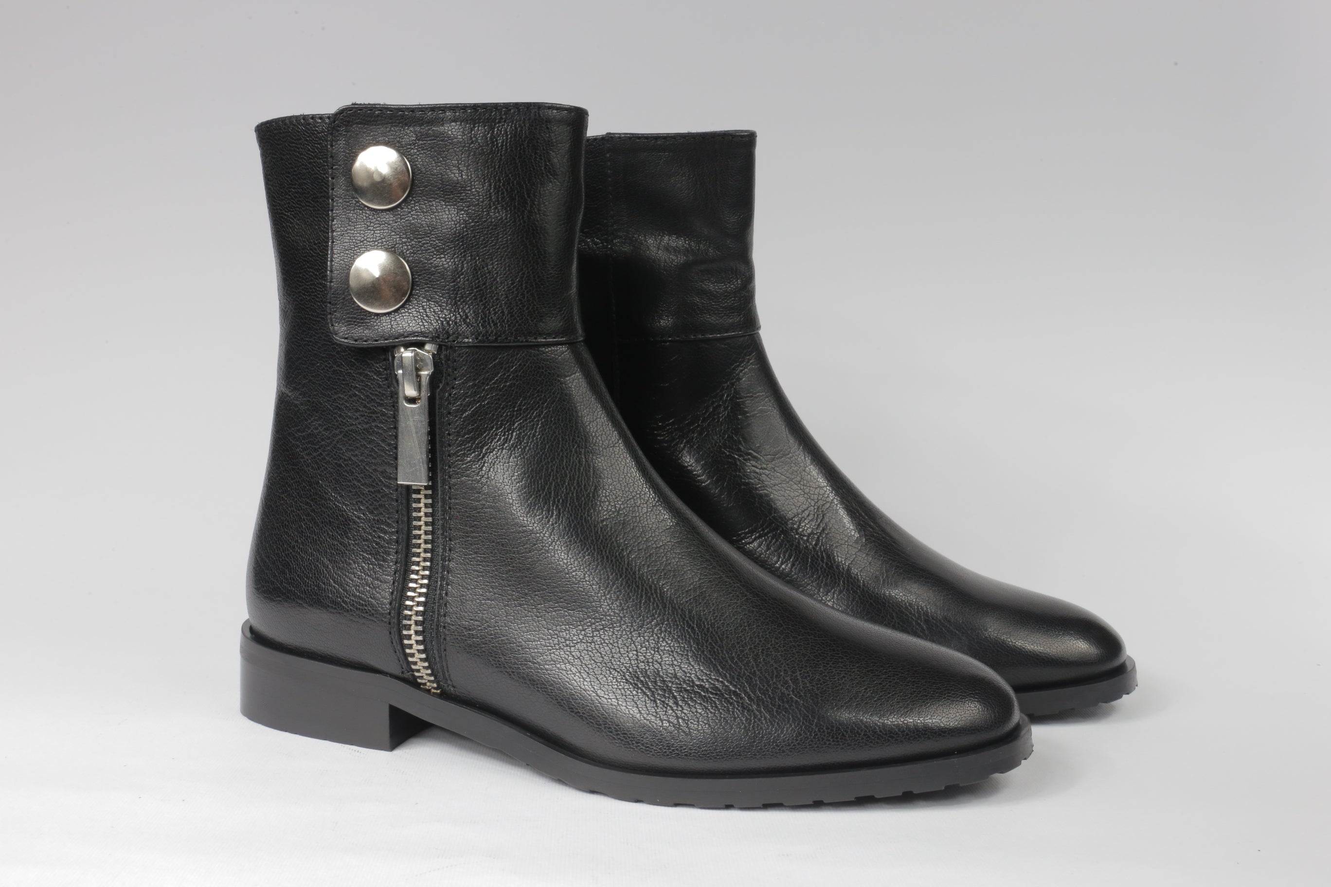 Stivaletto in pelle- ultimi-32-35