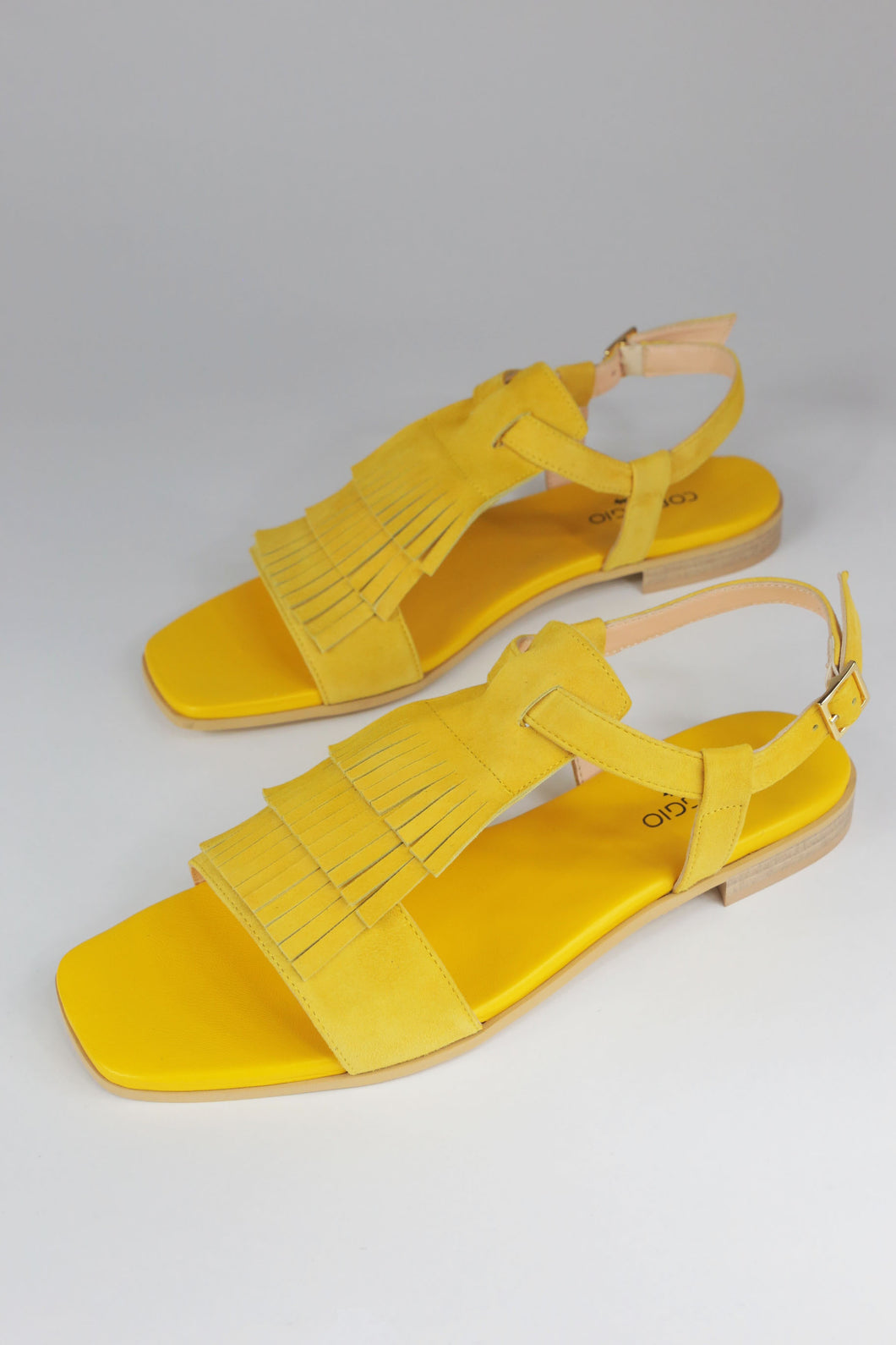 Sandalo giallo sole - ultimo 46