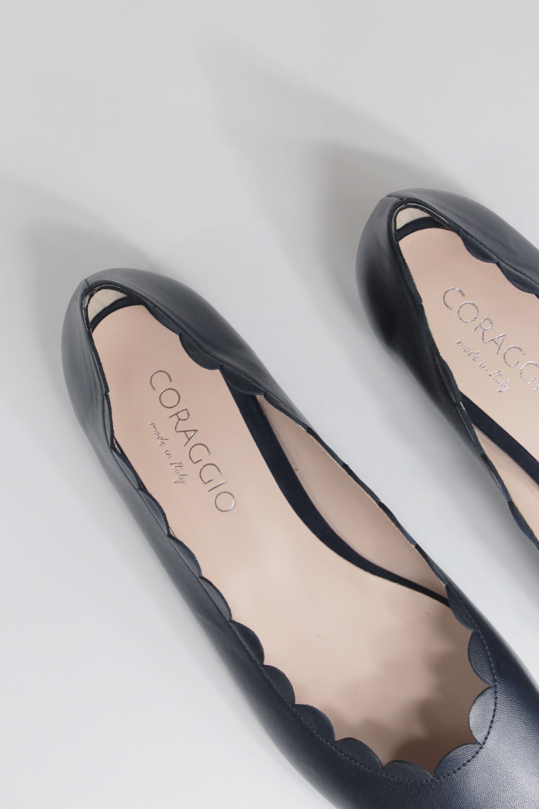 Ballerina blu con ondine
