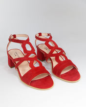 Annette in camoscio rosso