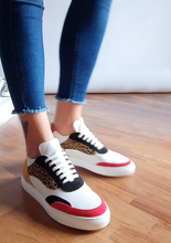Carica l&#39;immagine nel visualizzatore di Gallery, Sneakers fantasiose -  ultimi 44 e 45
